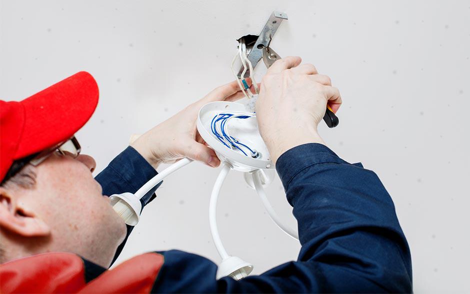 je recherche un électricien Chambourcy